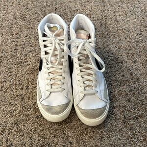 Nike Blazer Mid 77 Vintage Mens Shoe